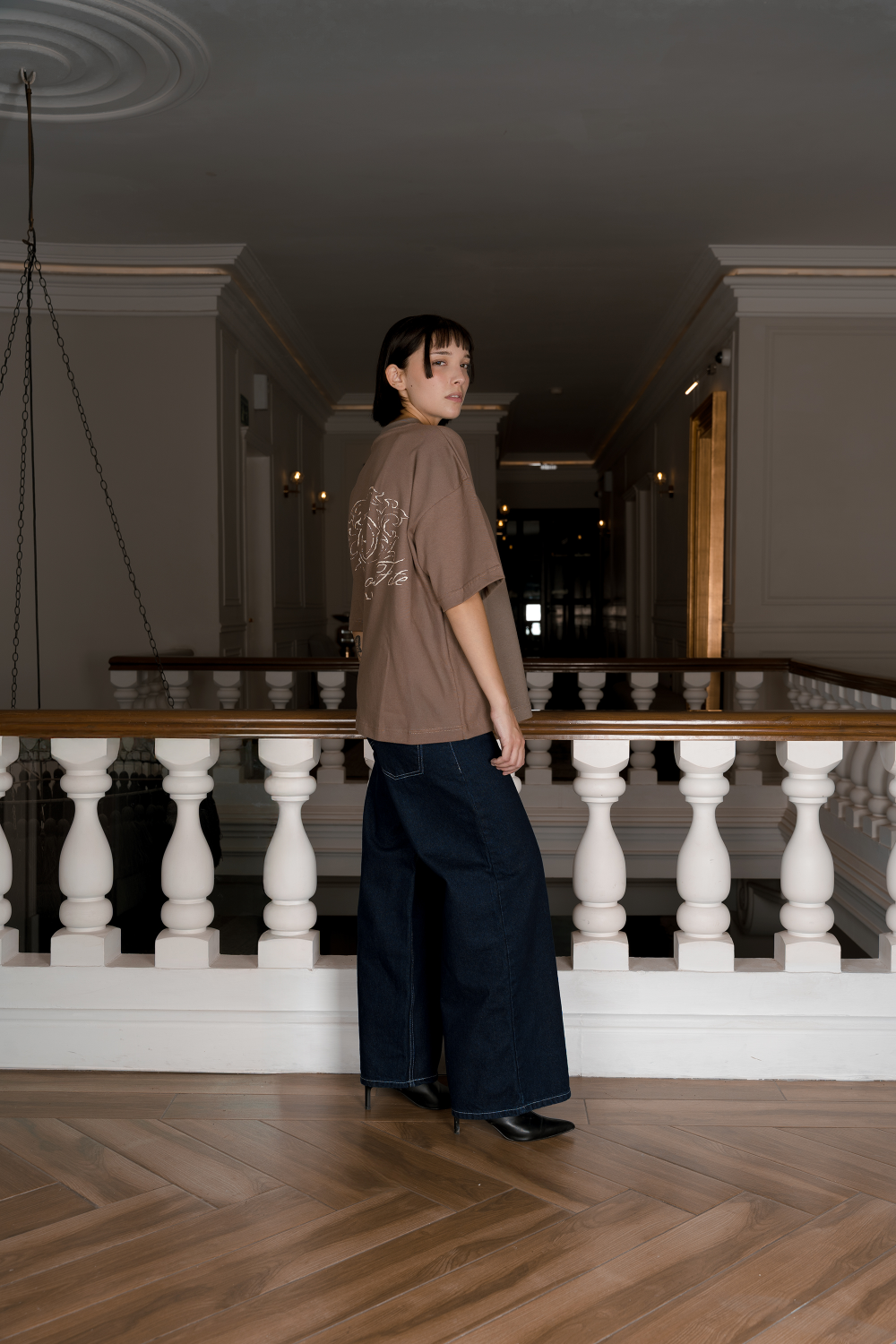 Crown Tee Taupe