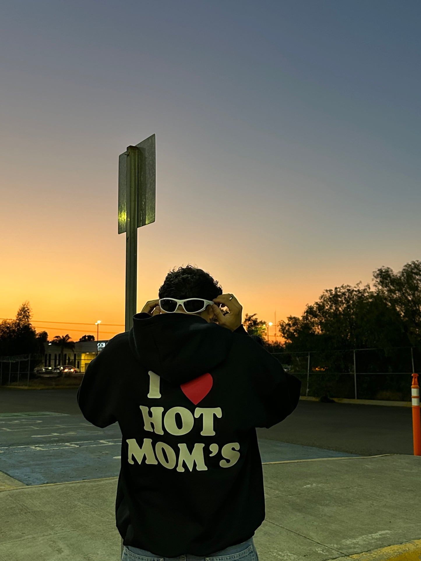 Hot Moms Hoodie Black