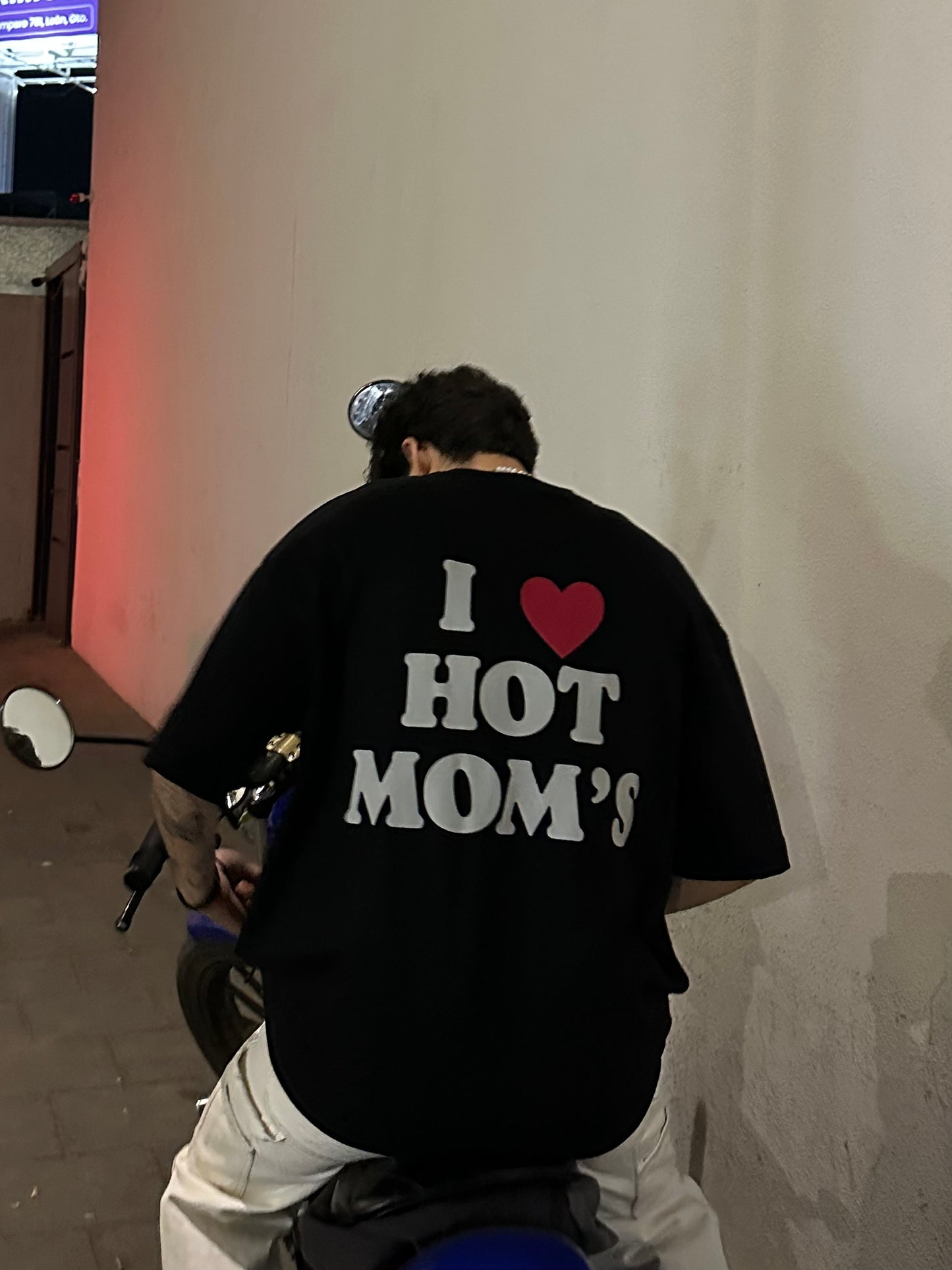 Hot Moms Black Tee