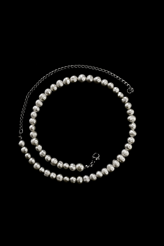 Silver Pearl Necklace.